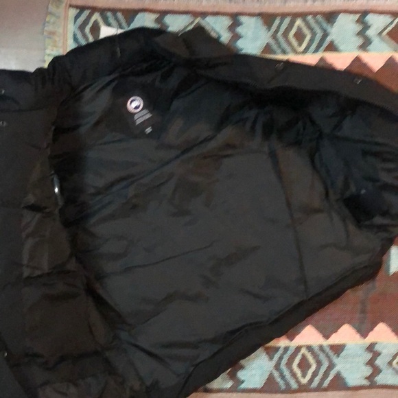 Canada goose freestyle vest sorted out in the wardrobe - Picture 6 of 8